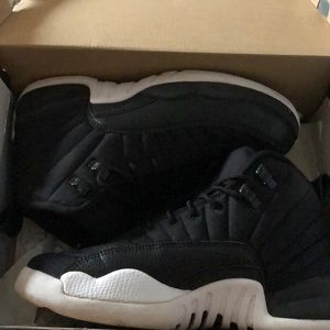 Air Jordan 12 retro BG
